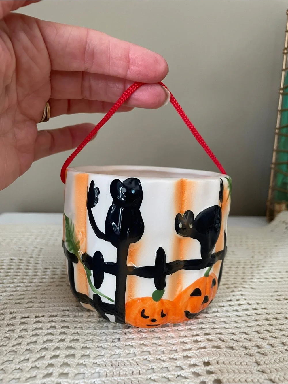 Royal Norfolk Ceramic Halloween decor - White, Black, Orange